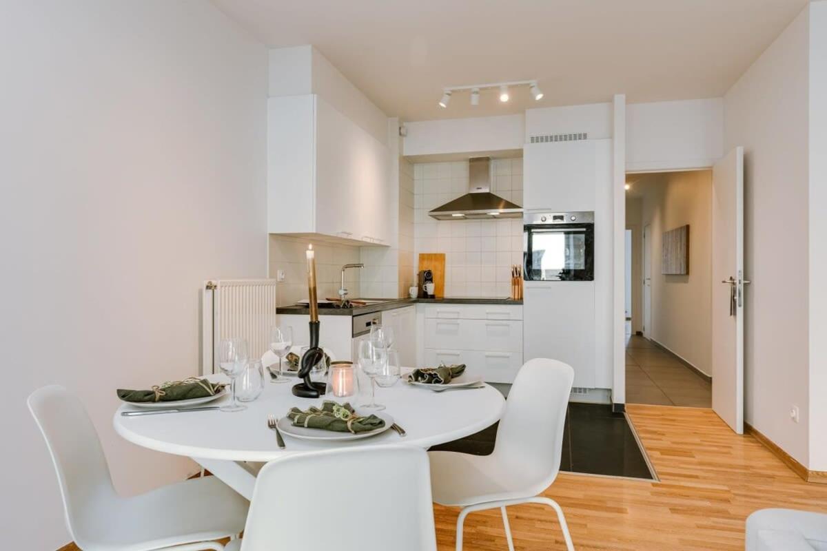Stylish Apartment With Terrace And Balcony Antwerpen Buitenkant foto